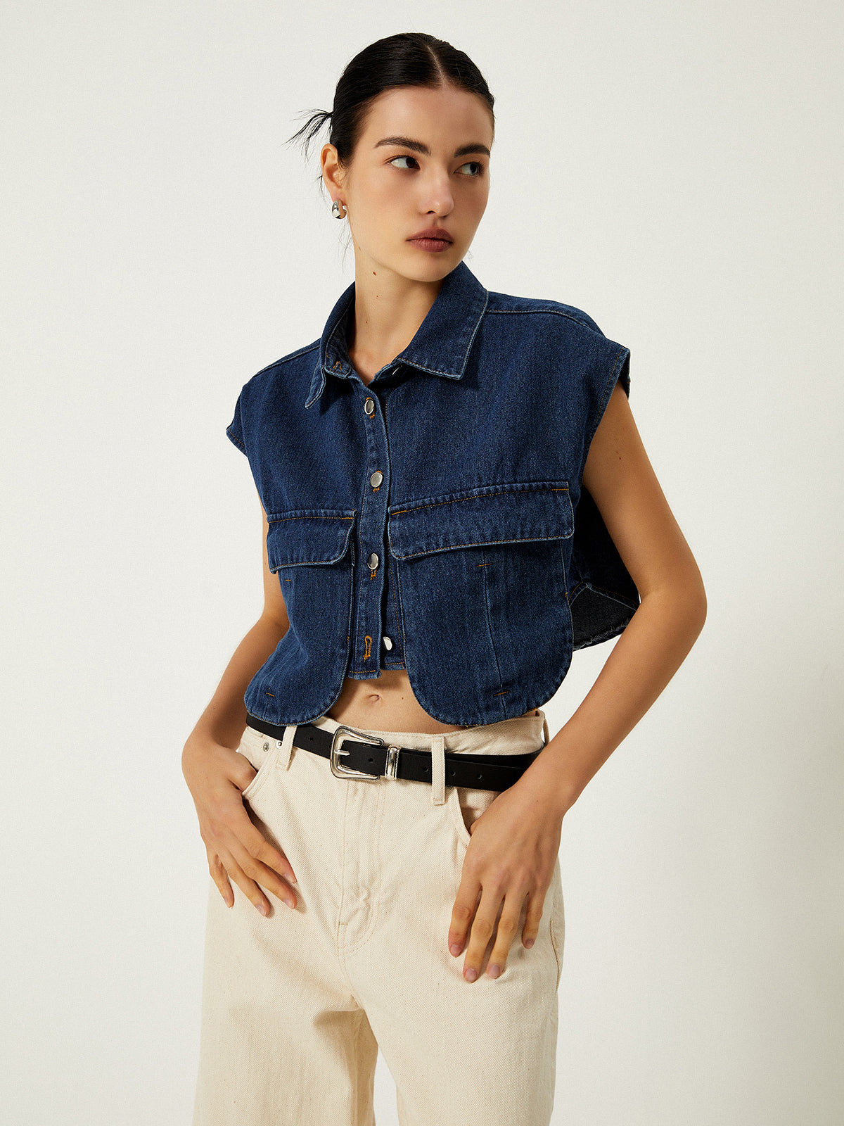 Denim Pockets Turn Down Collar Vest-Chicvia