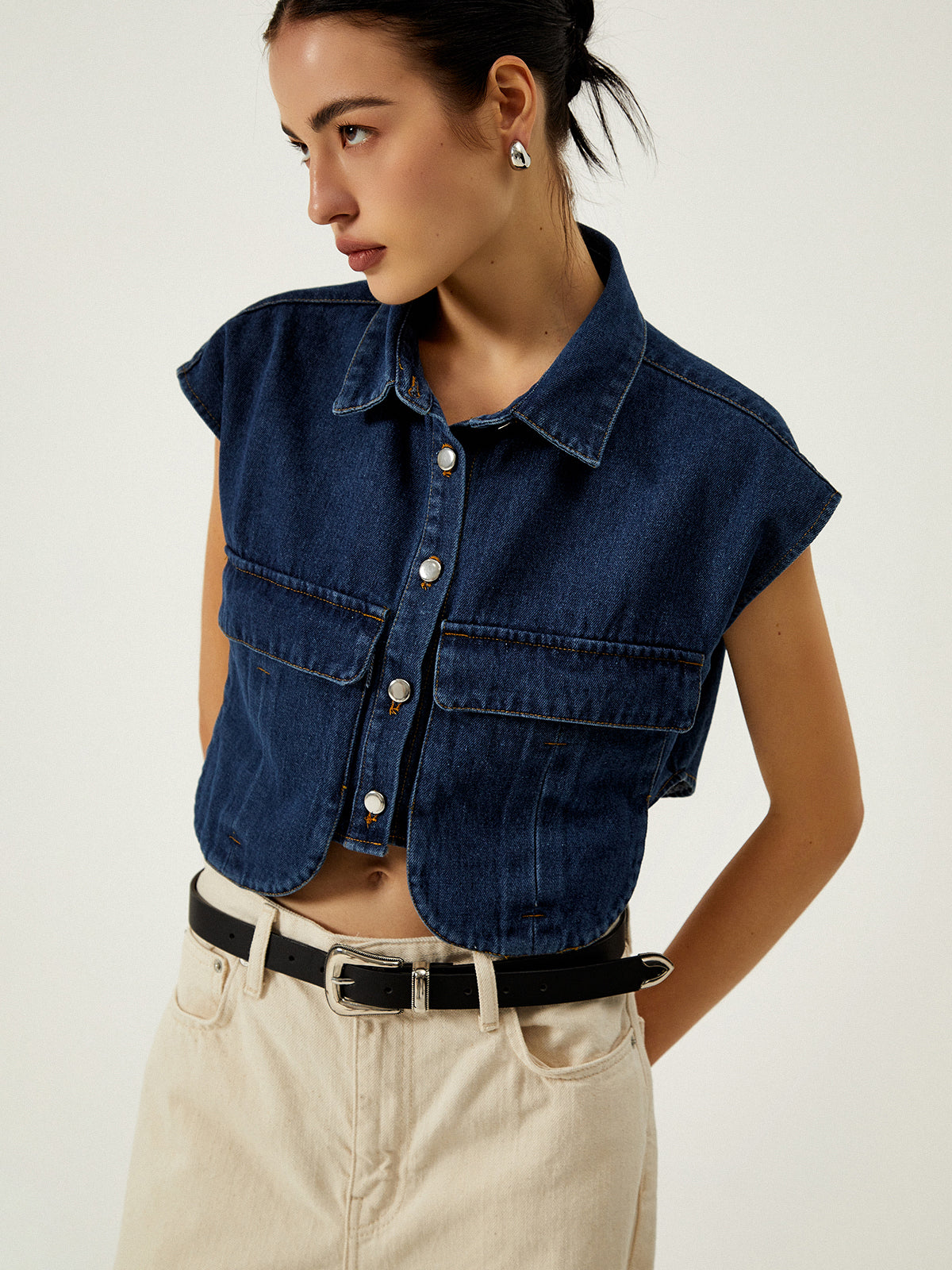 Denim Pockets Turn Down Collar Vest-Chicvia