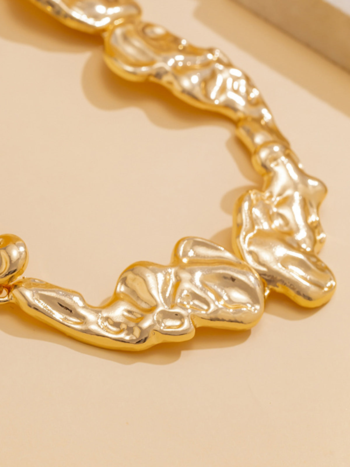 Lava Shaped Necklace-Chicvia