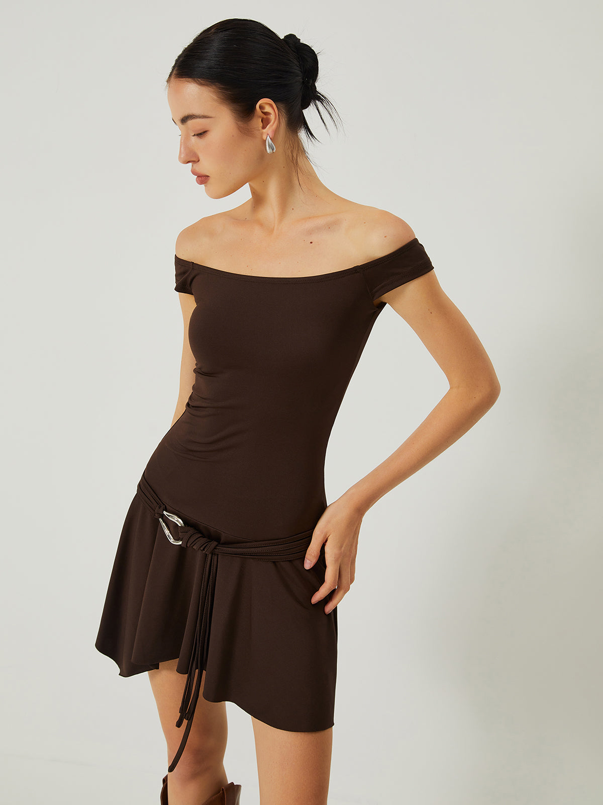 Casual Off-Shoulder Ruched Ruffle Hem Dress-Chicvia