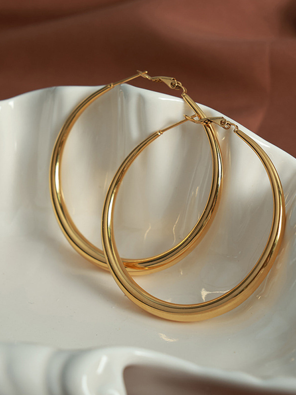 Large Classic Hoop Gold Earrings-Chicvia