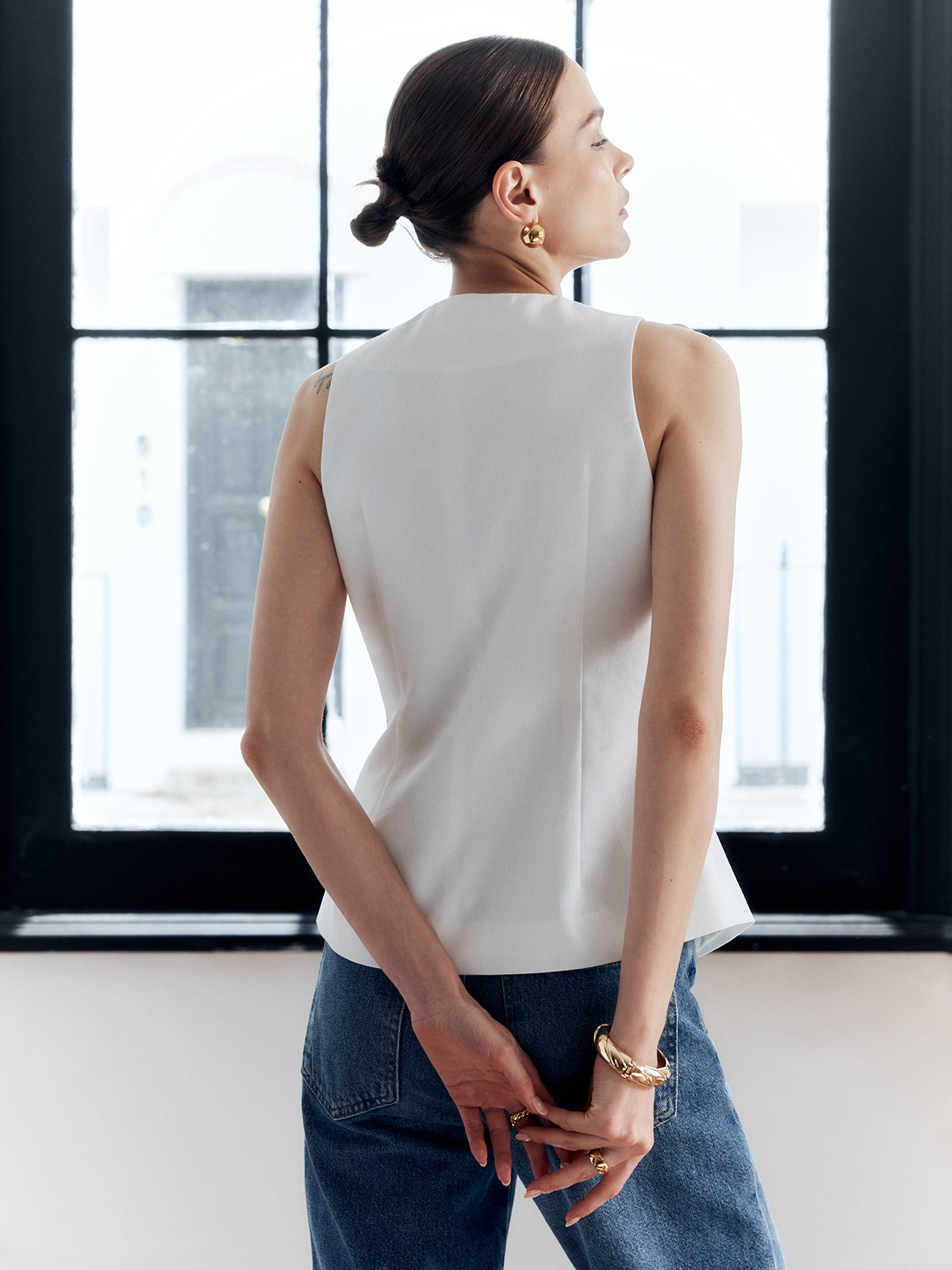 Cotton & Linen Metal Button Solid Vest-Chicvia