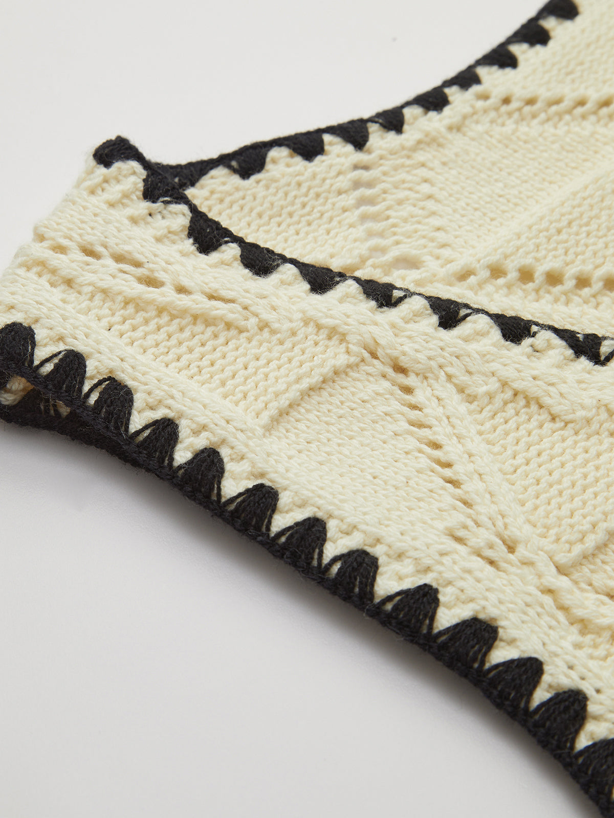 Knotted Contrast Trim Sweater Vest-Chicvia