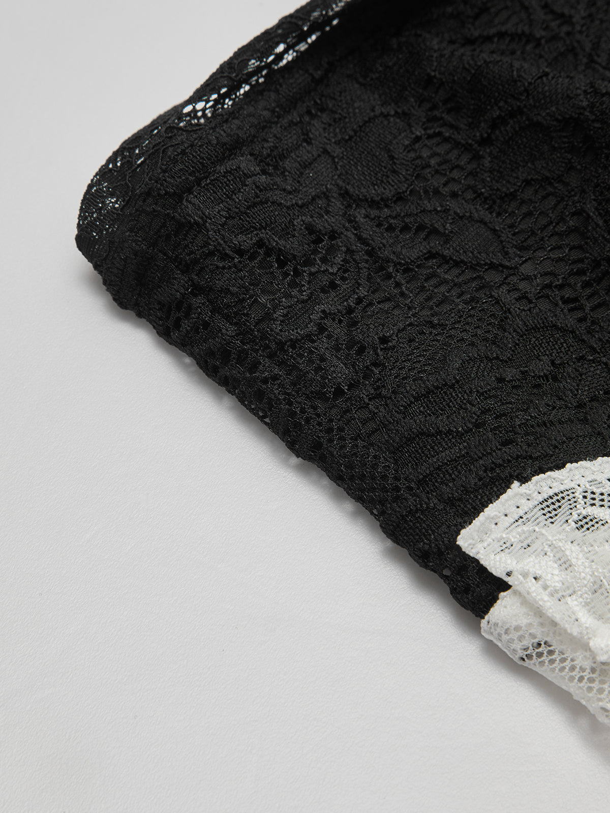 Colorblock Lace Halter Top-Chicvia