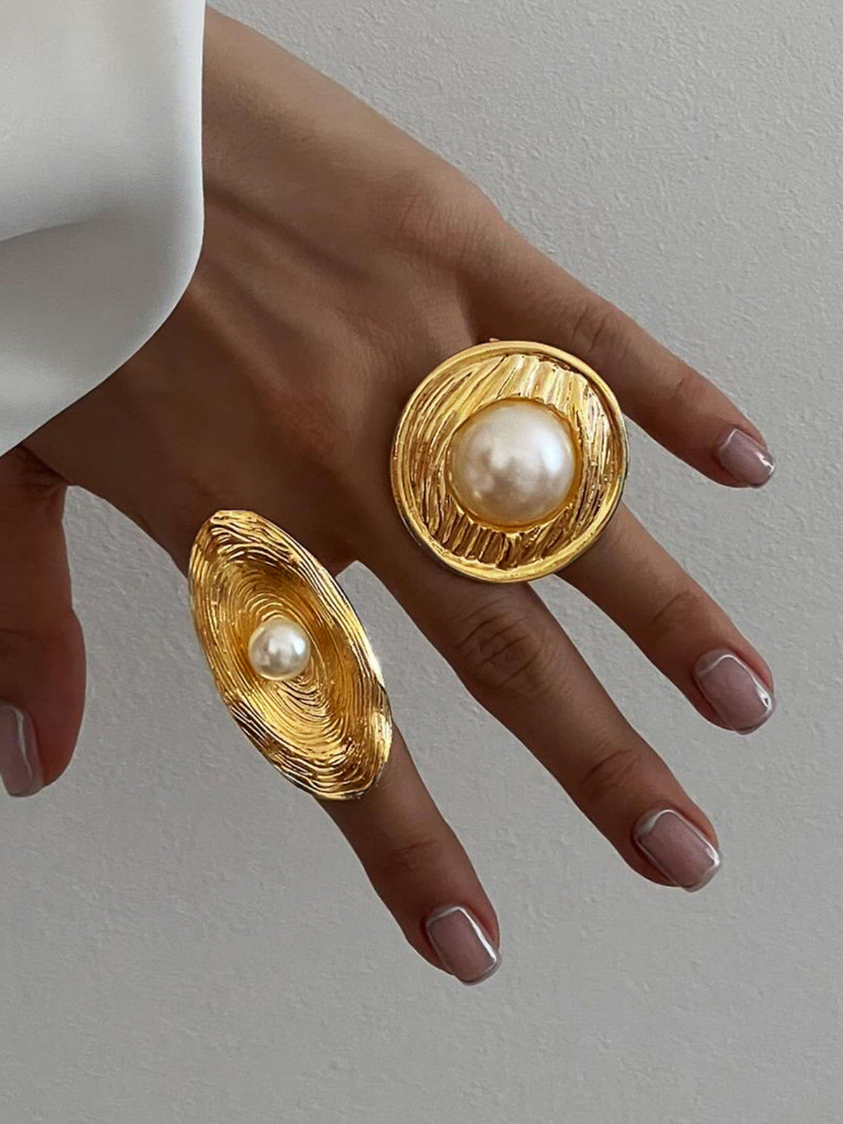 Golden Pearl Ring-Chicvia