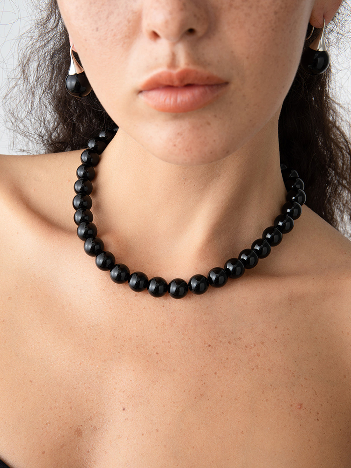 Elegant Black Onyx Bead Necklace-Chicvia