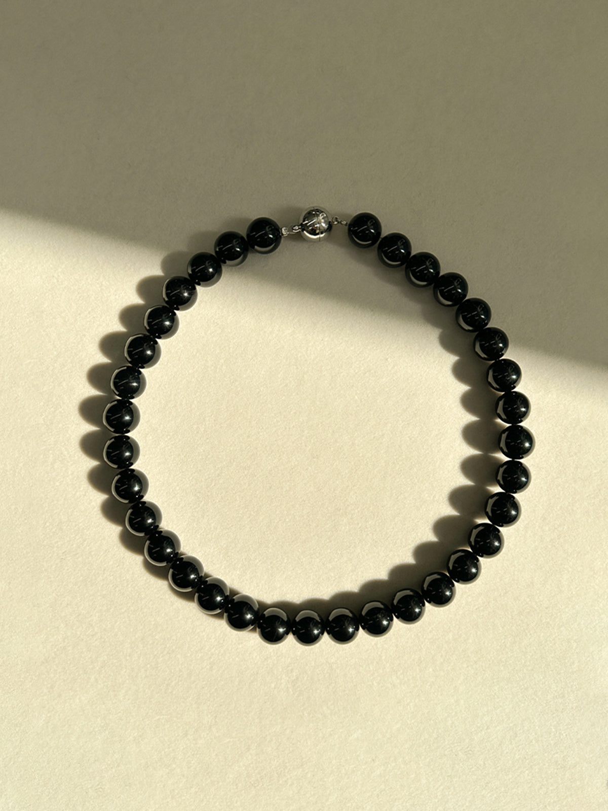 Elegant Black Onyx Bead Necklace-Chicvia