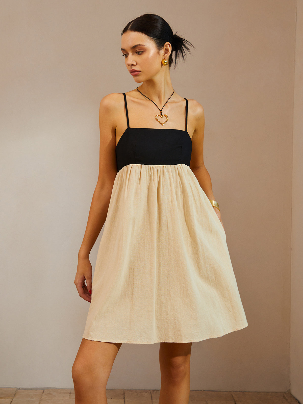 Color Block Backless Spaghetti Strap Short Dress-Chicvia