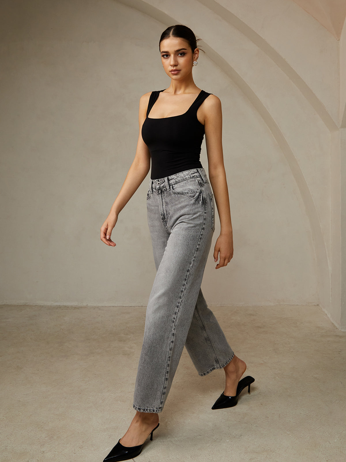 Casual Plain Strappy Top-Chicvia