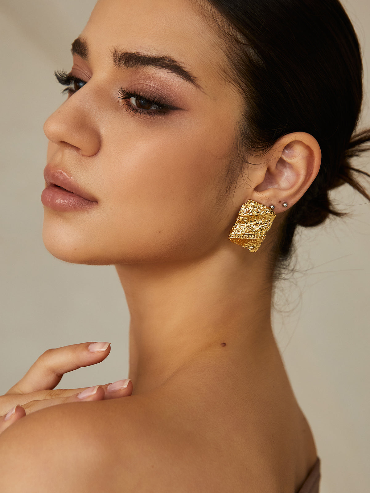 Gold Square Earrings-Chicvia