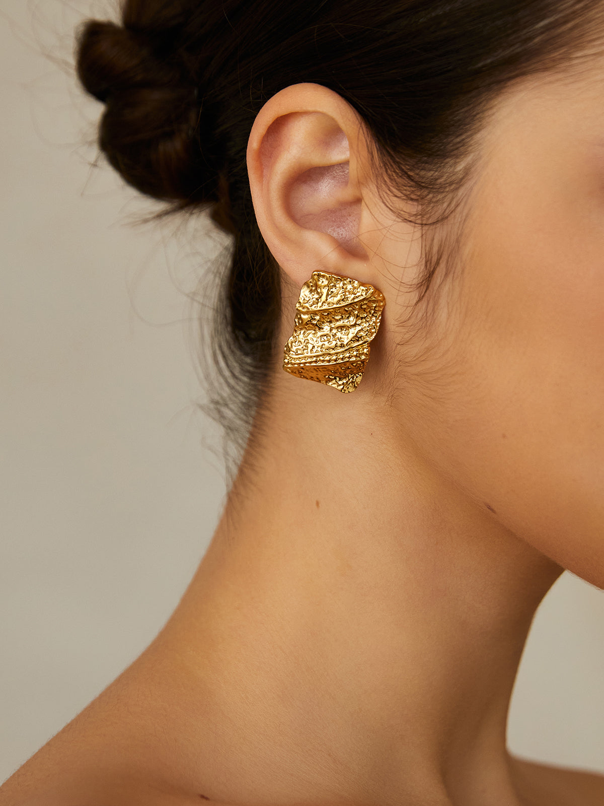 Gold Square Earrings-Chicvia