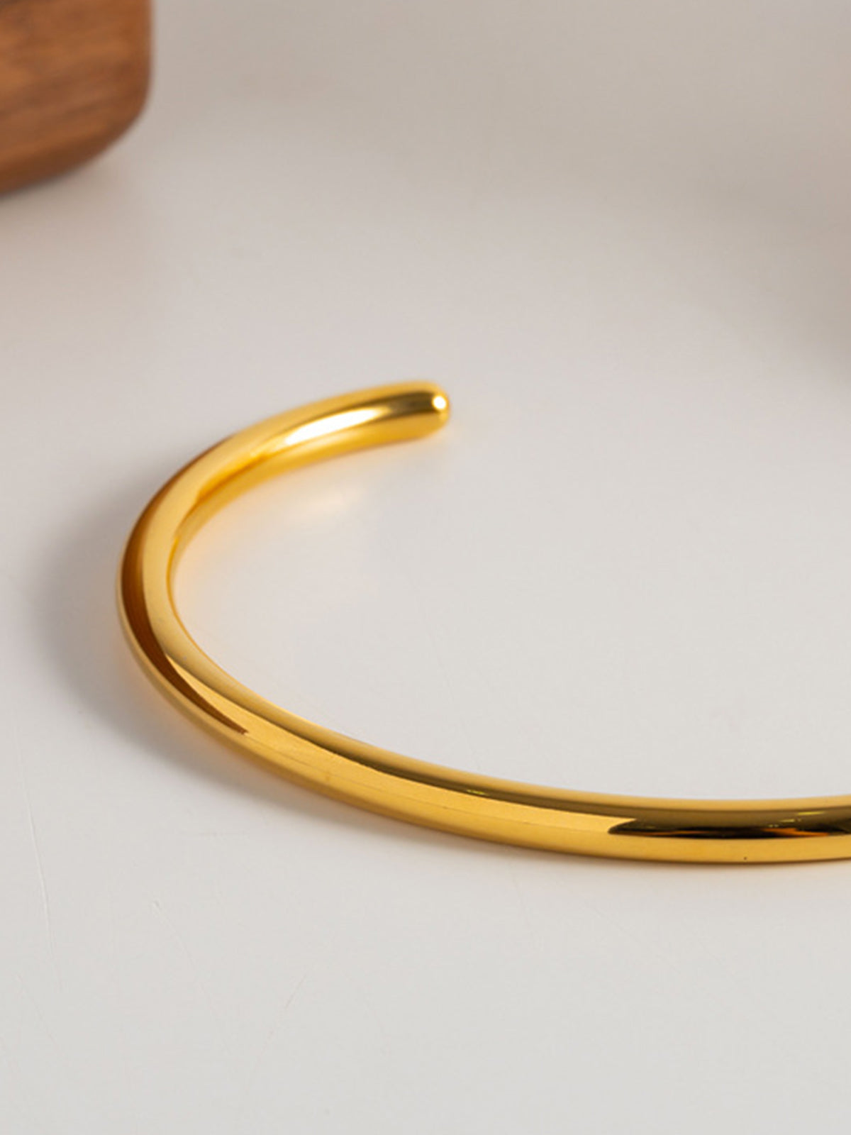 Golden Open Bracelet-Chicvia