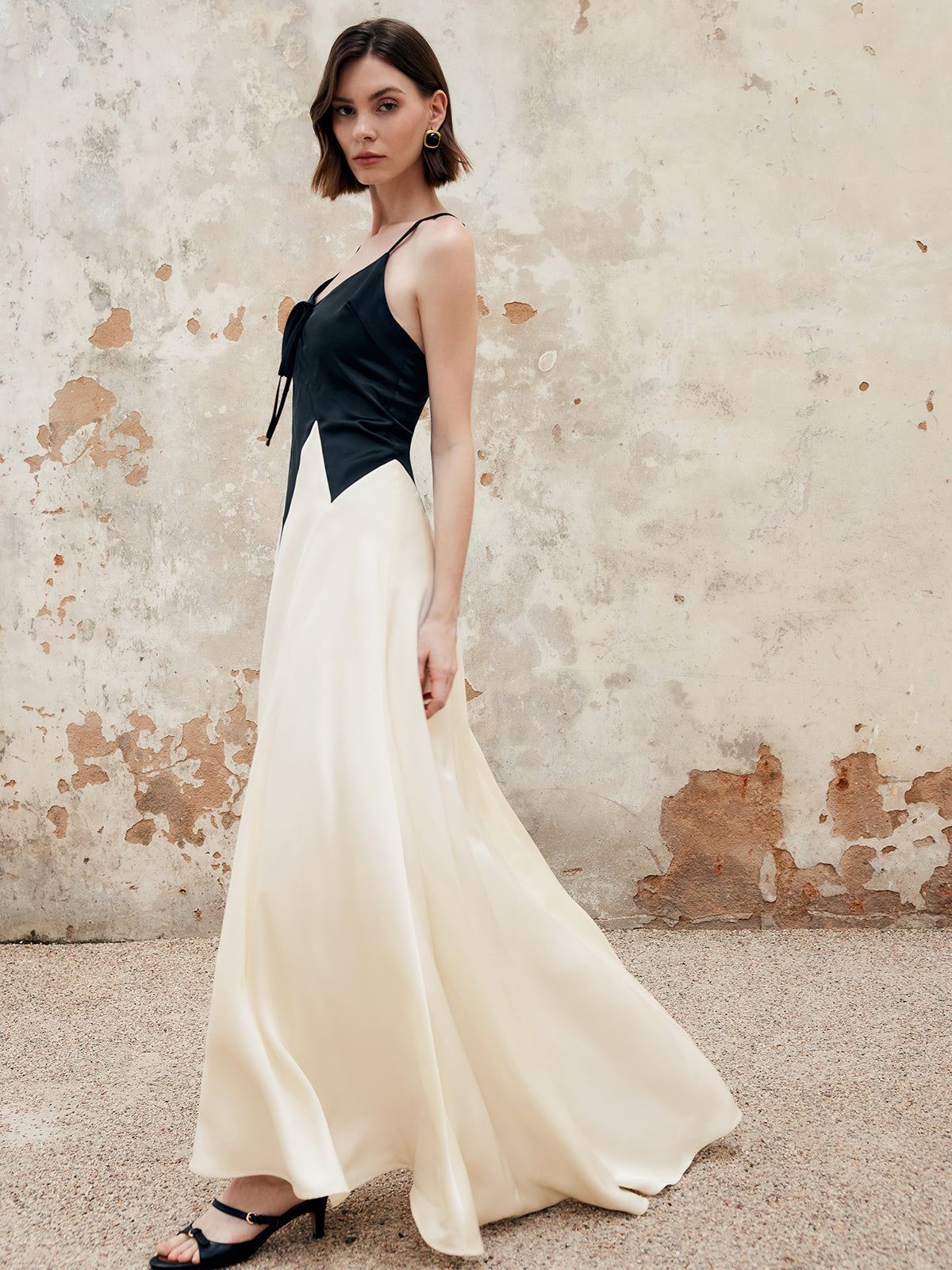 Color Block Pleated Cutout Cami Long Dress-Chicvia