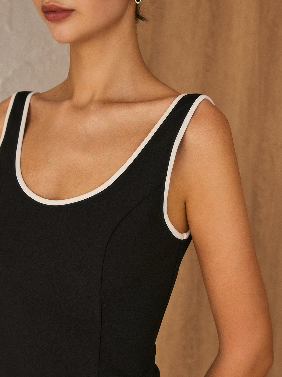 Contrast Trim Piping Zipper Dress-Chicvia