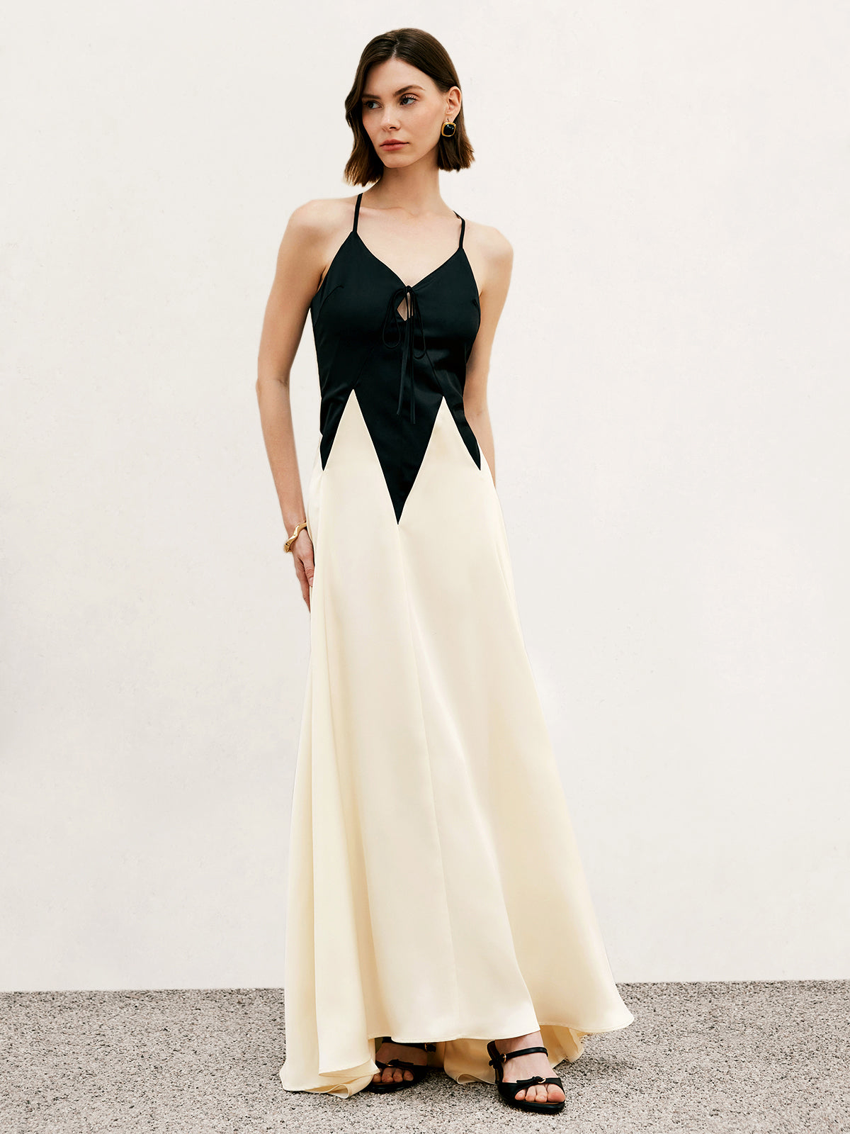 Color Block Pleated Cutout Cami Long Dress-Chicvia