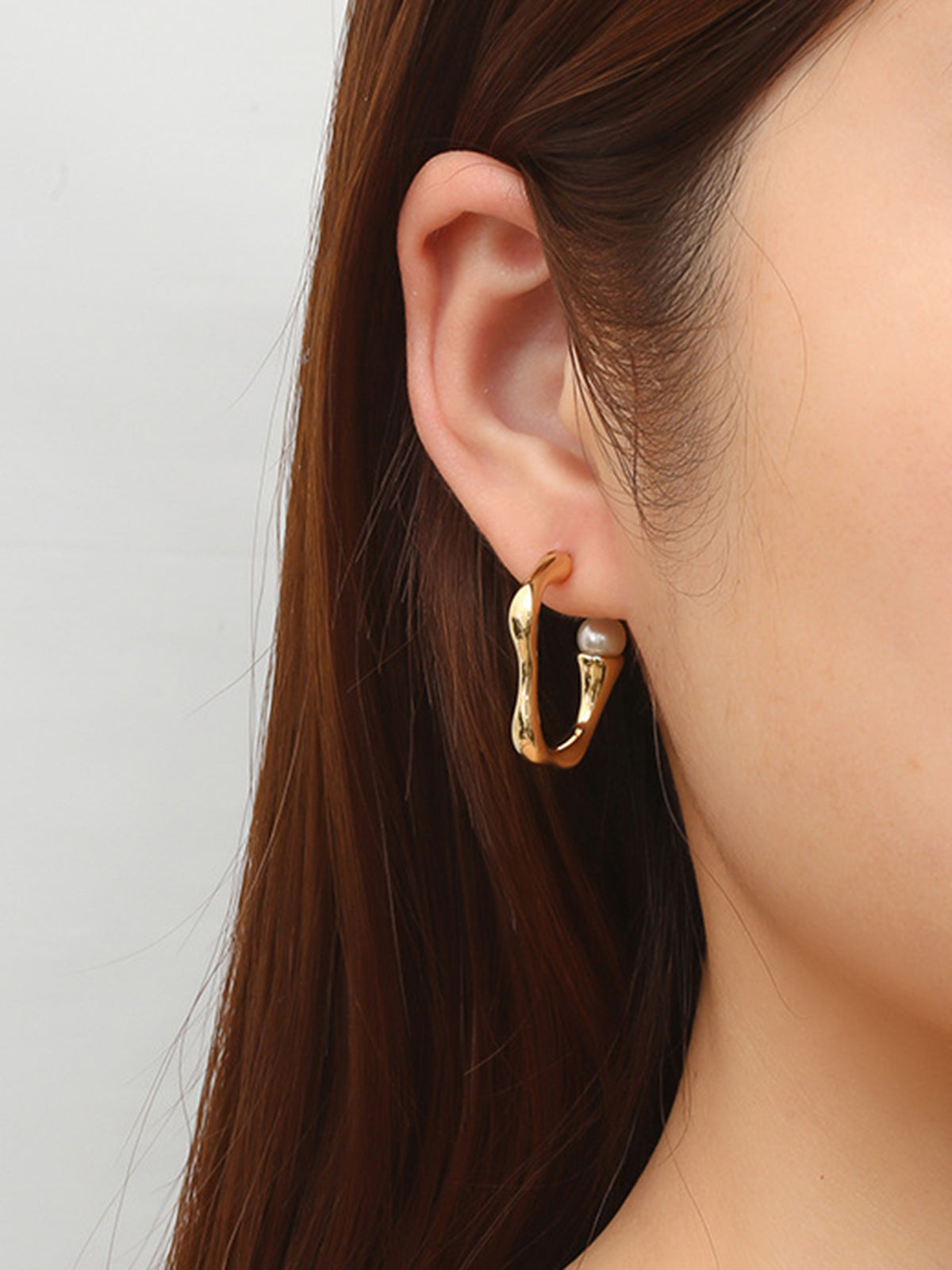 Irregular Pearl Hoop Earrings-Chicvia