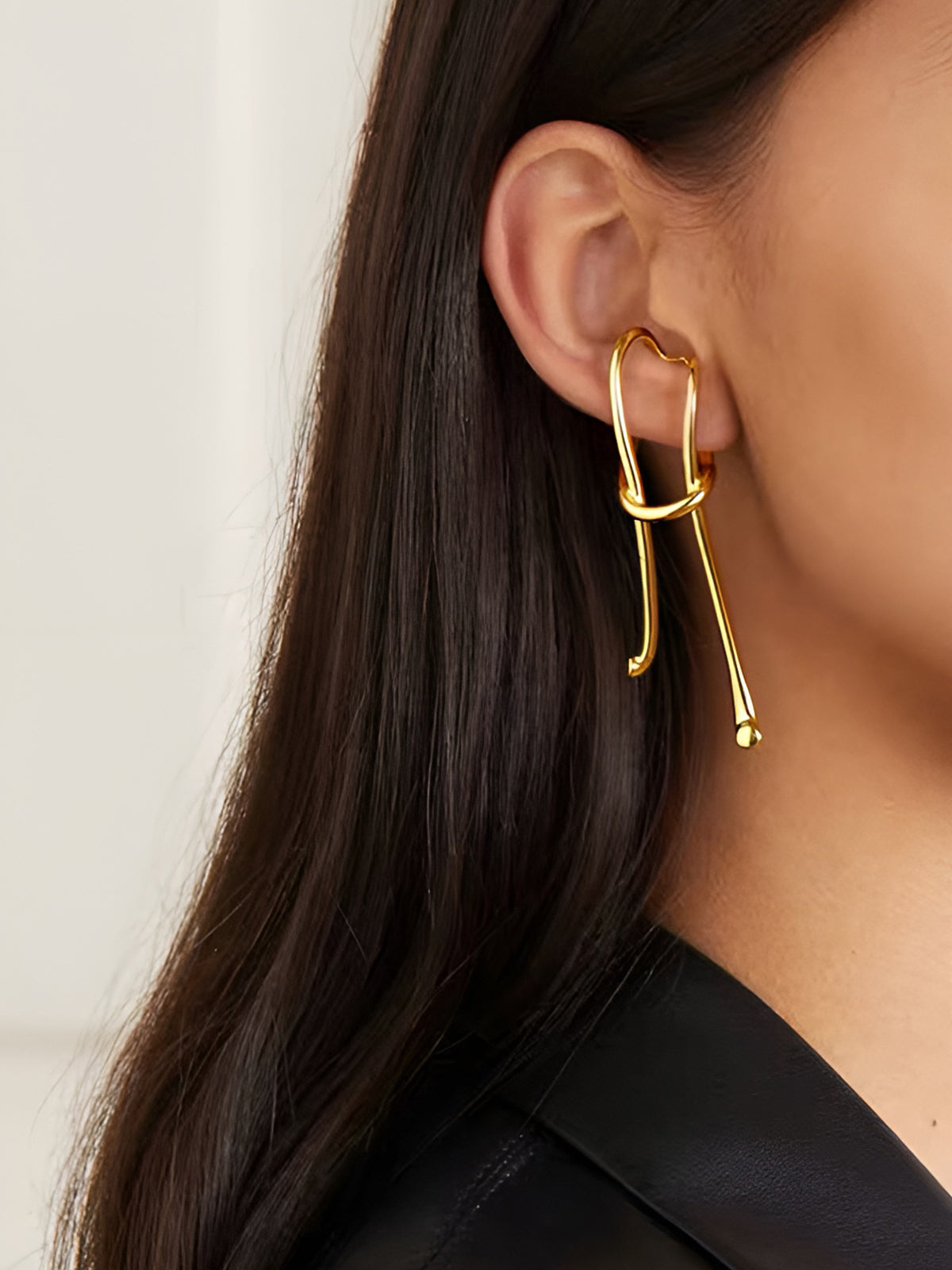 Exaggerated Retro Long Earrings-Chicvia