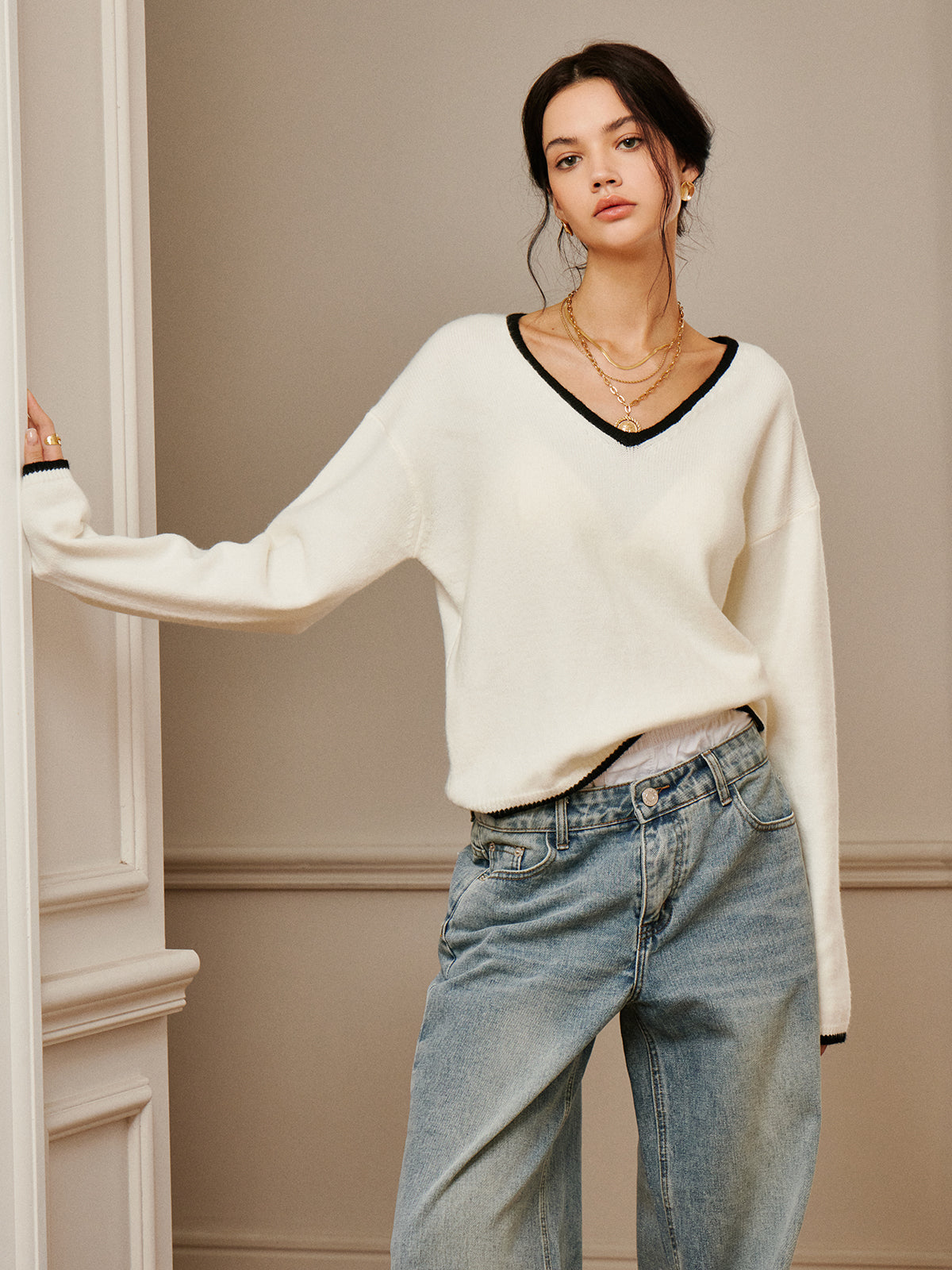 Embroidered Trim Draped Shoulder Knit Top-Chicvia