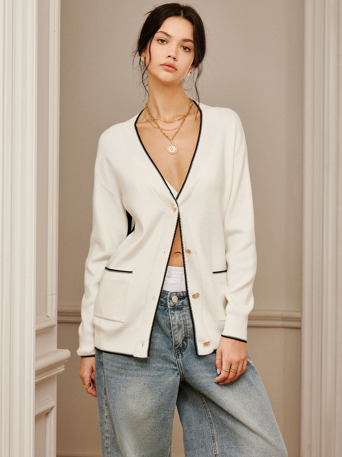 Casual Contrast Trim Knit Outerwear-Chicvia