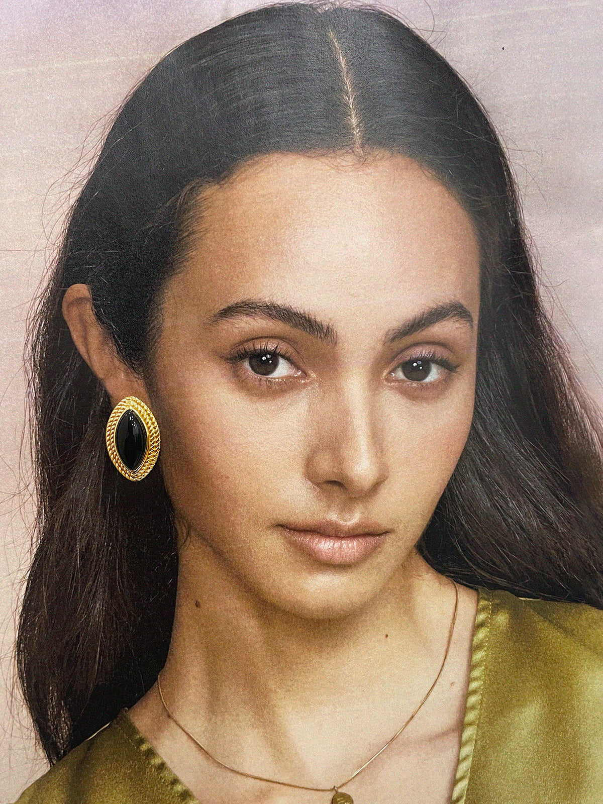 Golden Disc Black Onyx Earrings-Chicvia