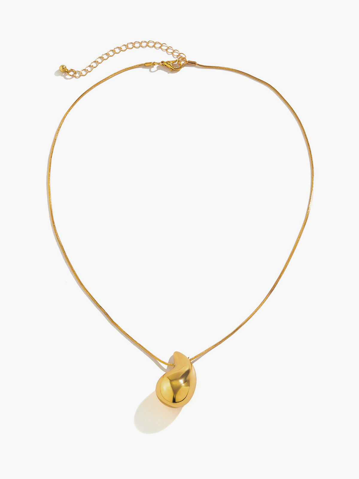 Glossy Comma Pendant Necklace-Chicvia