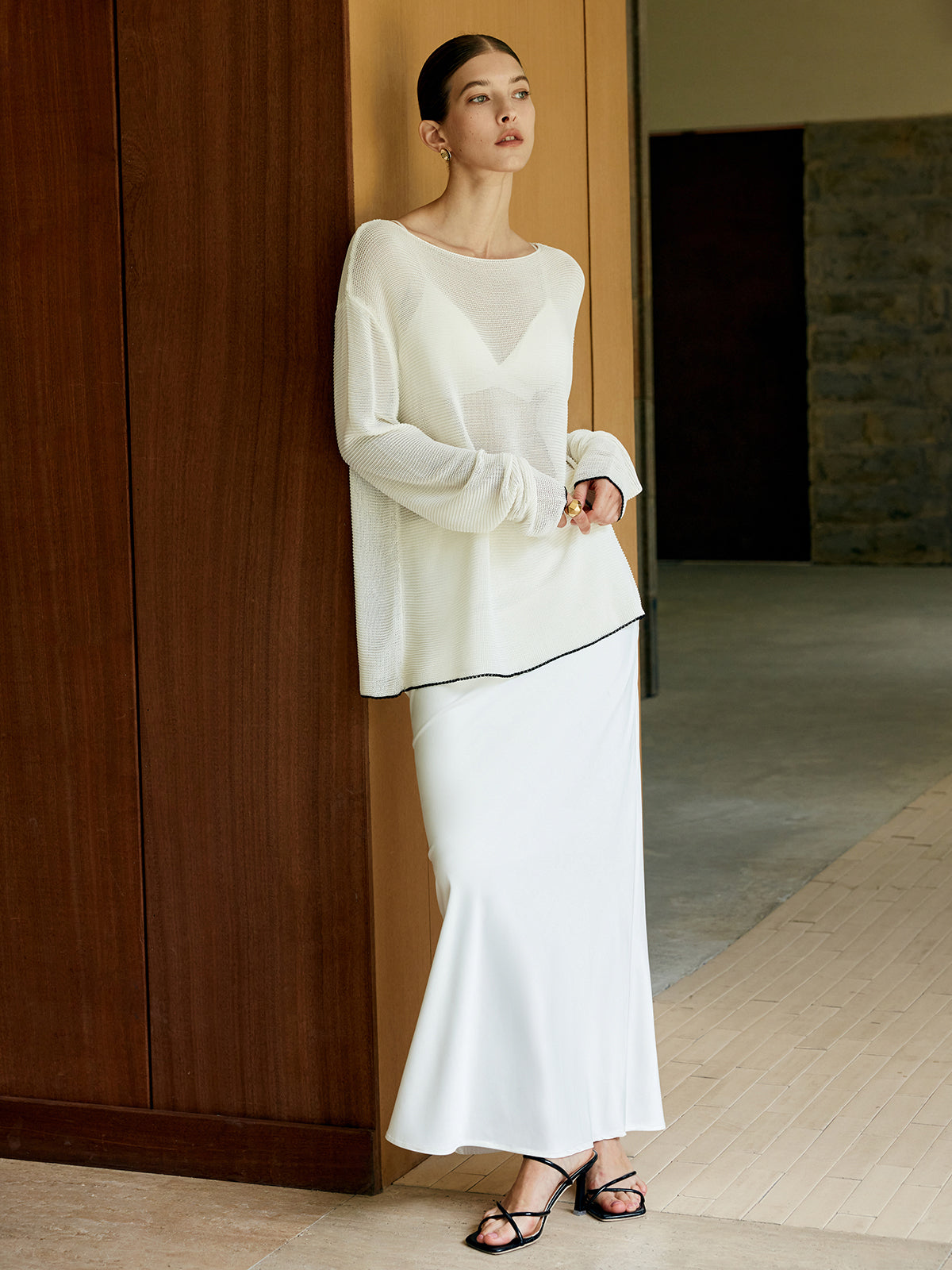 Oversized Contrast Trim Sim-Sheer Sweater-Chicvia