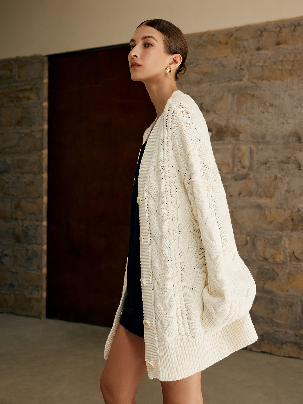 Oversized Cable Knit Outwear-Chicvia