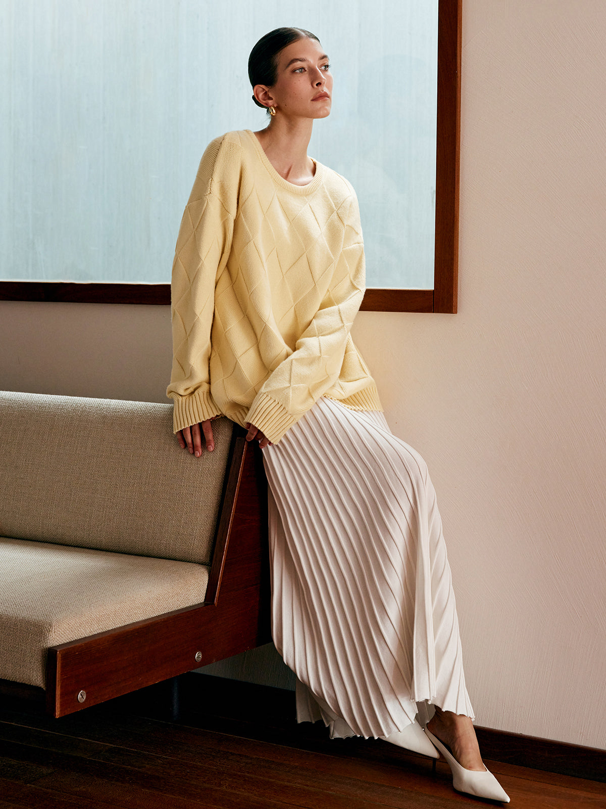 Plain Diamond Sweater-Chicvia