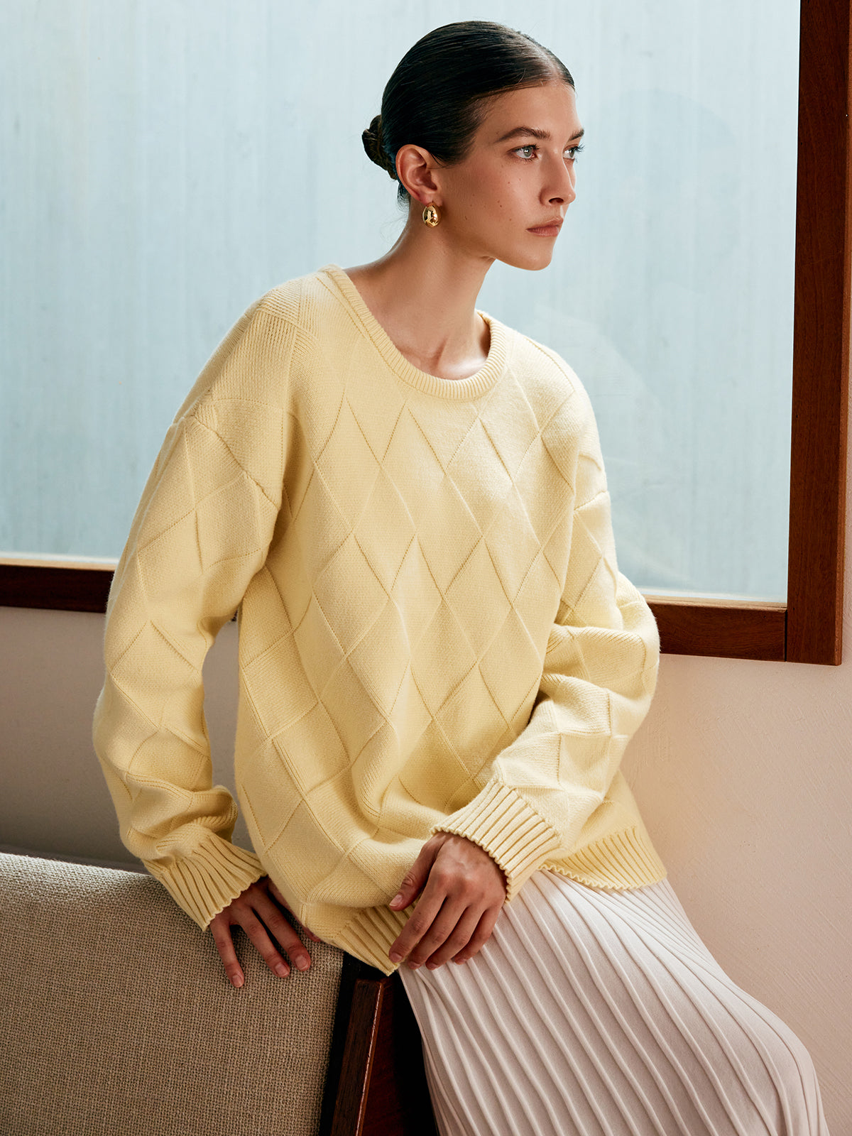 Plain Diamond Sweater-Chicvia