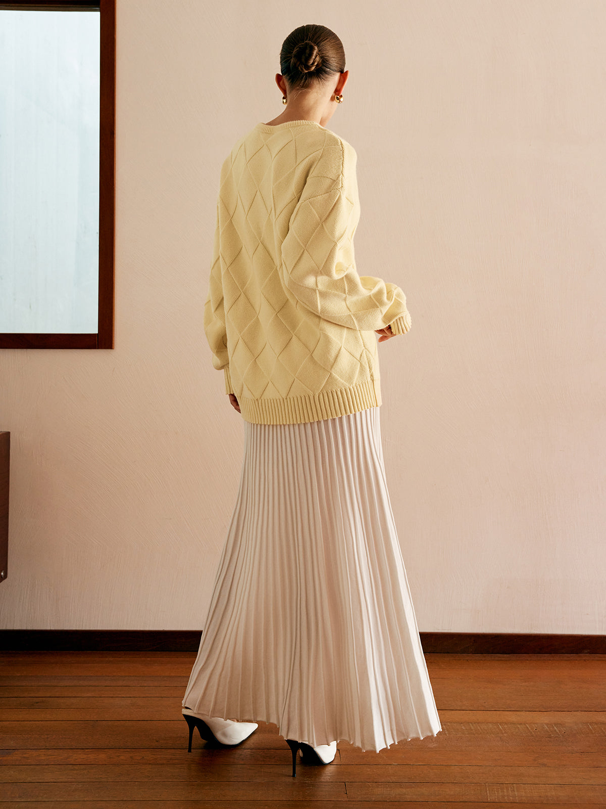 Plain Diamond Sweater-Chicvia