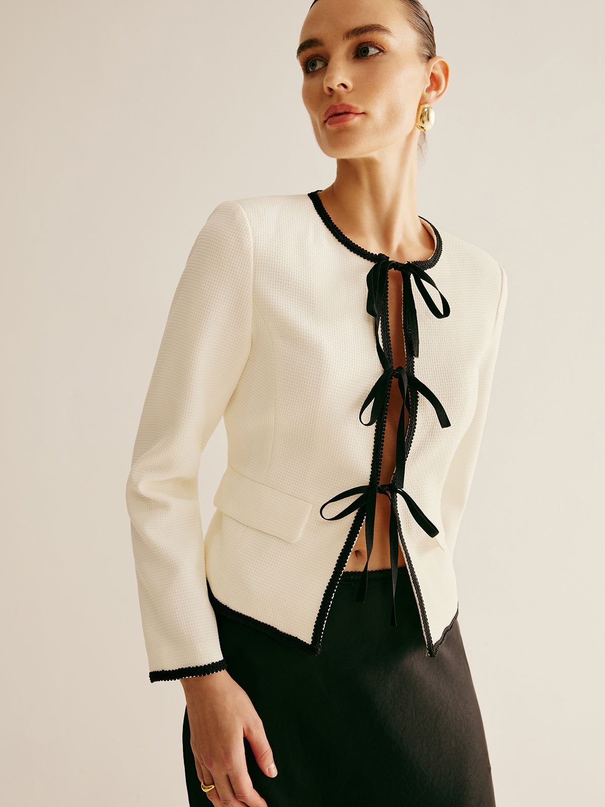 Contrast Trim Tie Front Jacket-Chicvia