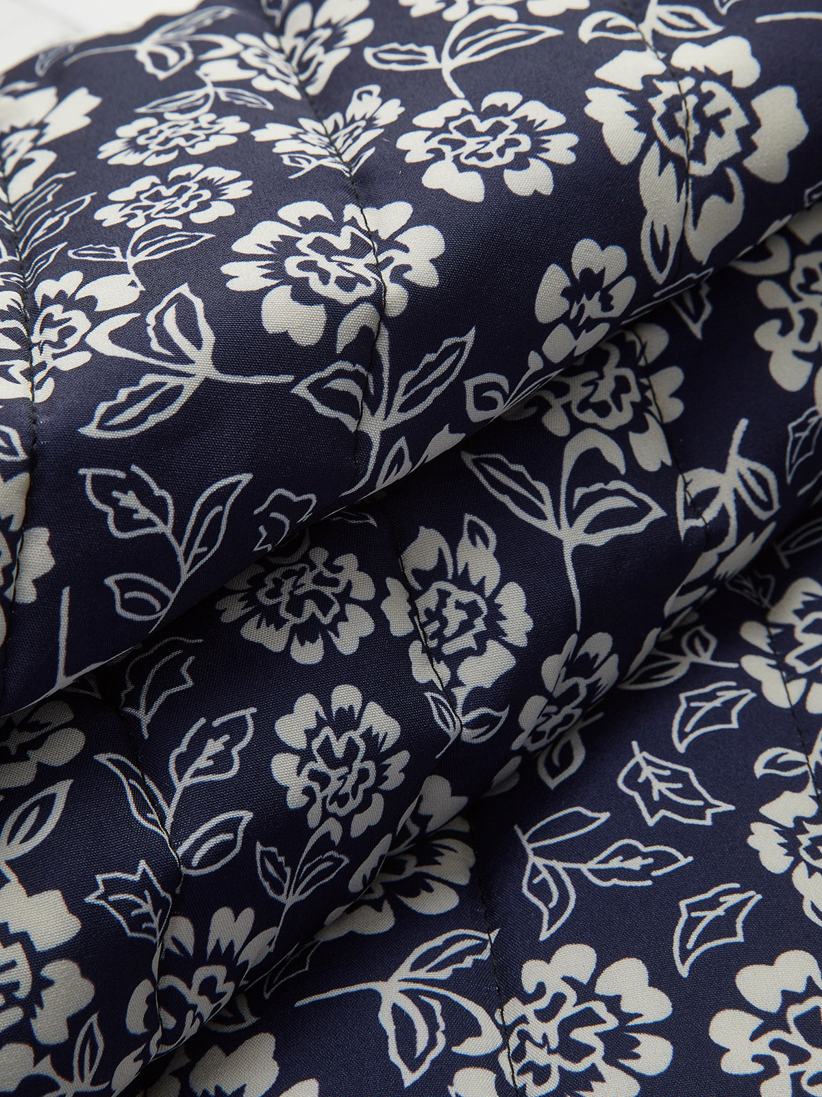 Floral Printed Pockets Winter Coat-Chicvia