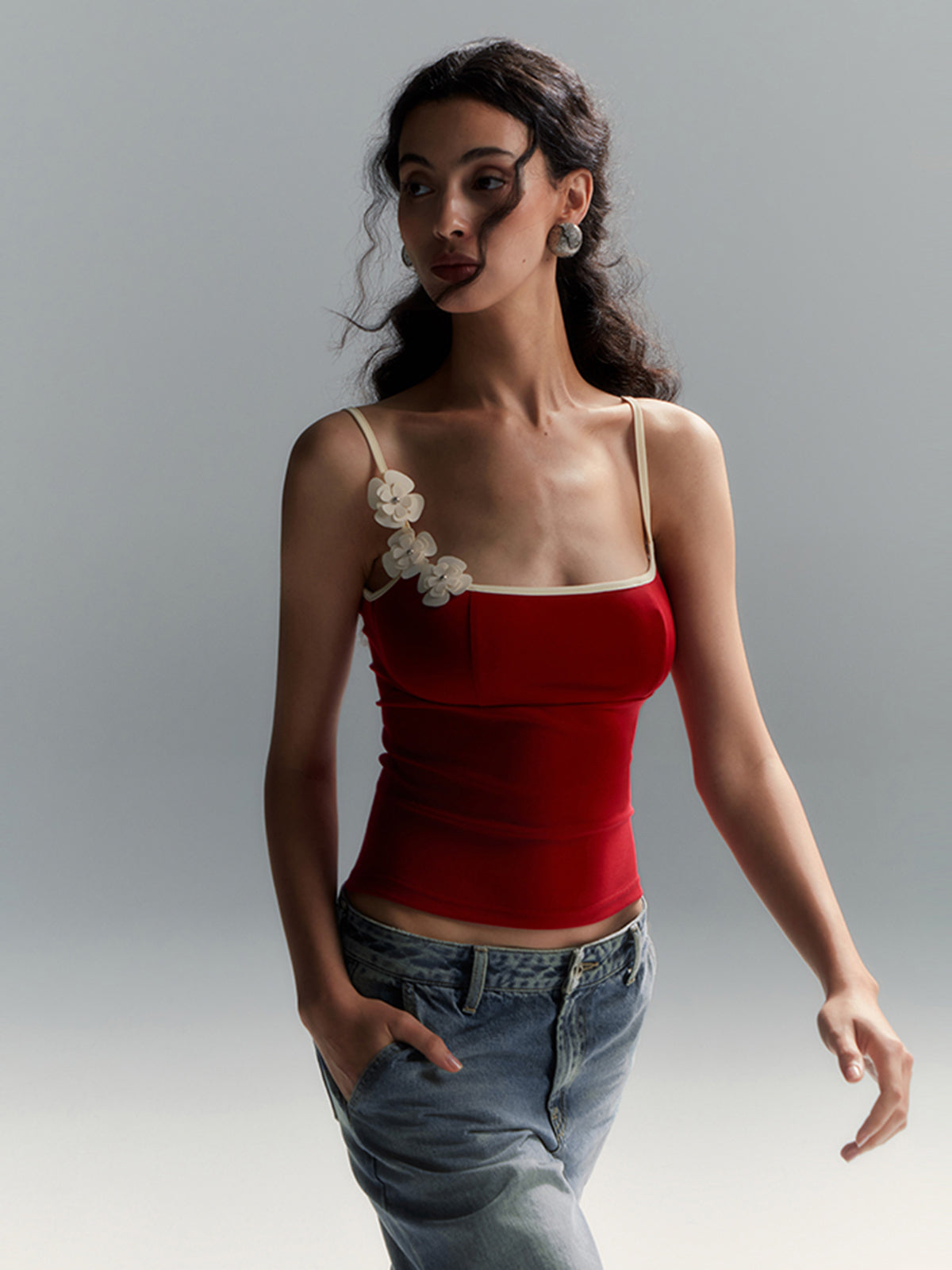 Floral Contrast Trim Bodycon Cami Top-Chicvia