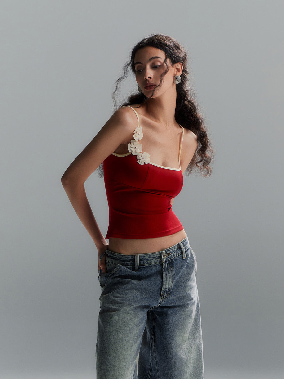 Floral Contrast Trim Bodycon Cami Top-Chicvia