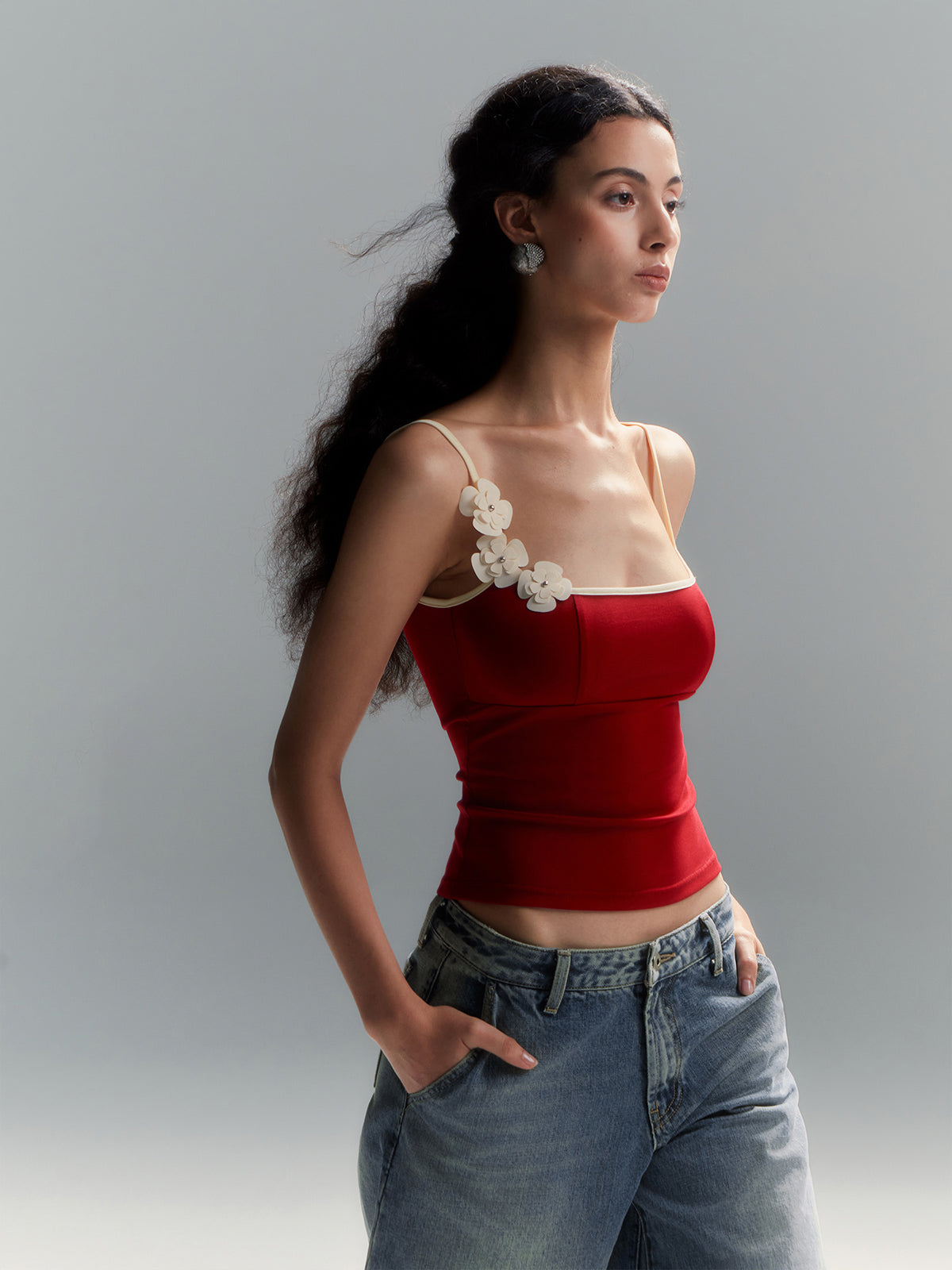 Floral Contrast Trim Bodycon Cami Top-Chicvia