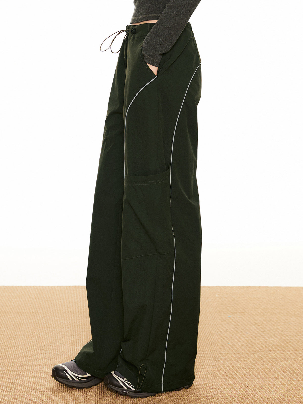 Contrast Piping Drawstring Pants-Chicvia