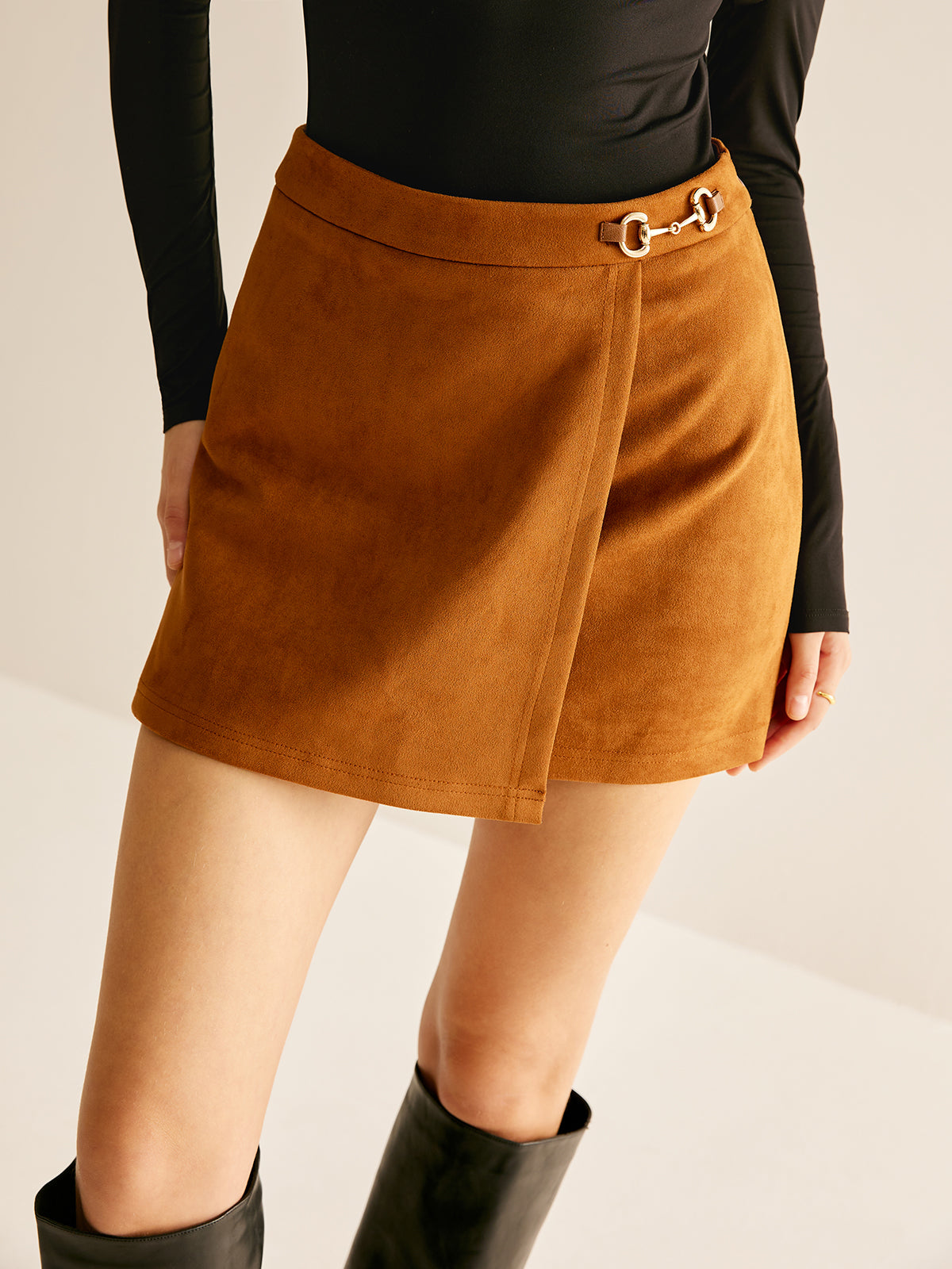 Metal-Detail Suede Effect Mini Skirt-Chicvia