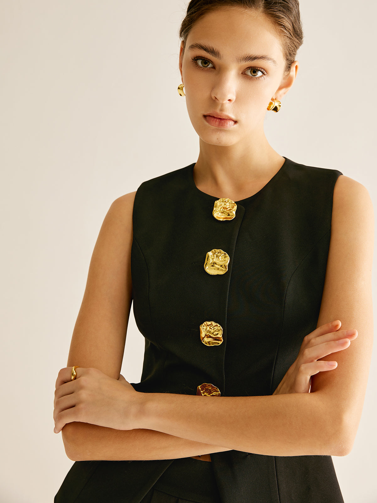 Golden Button Piping Vest-Chicvia