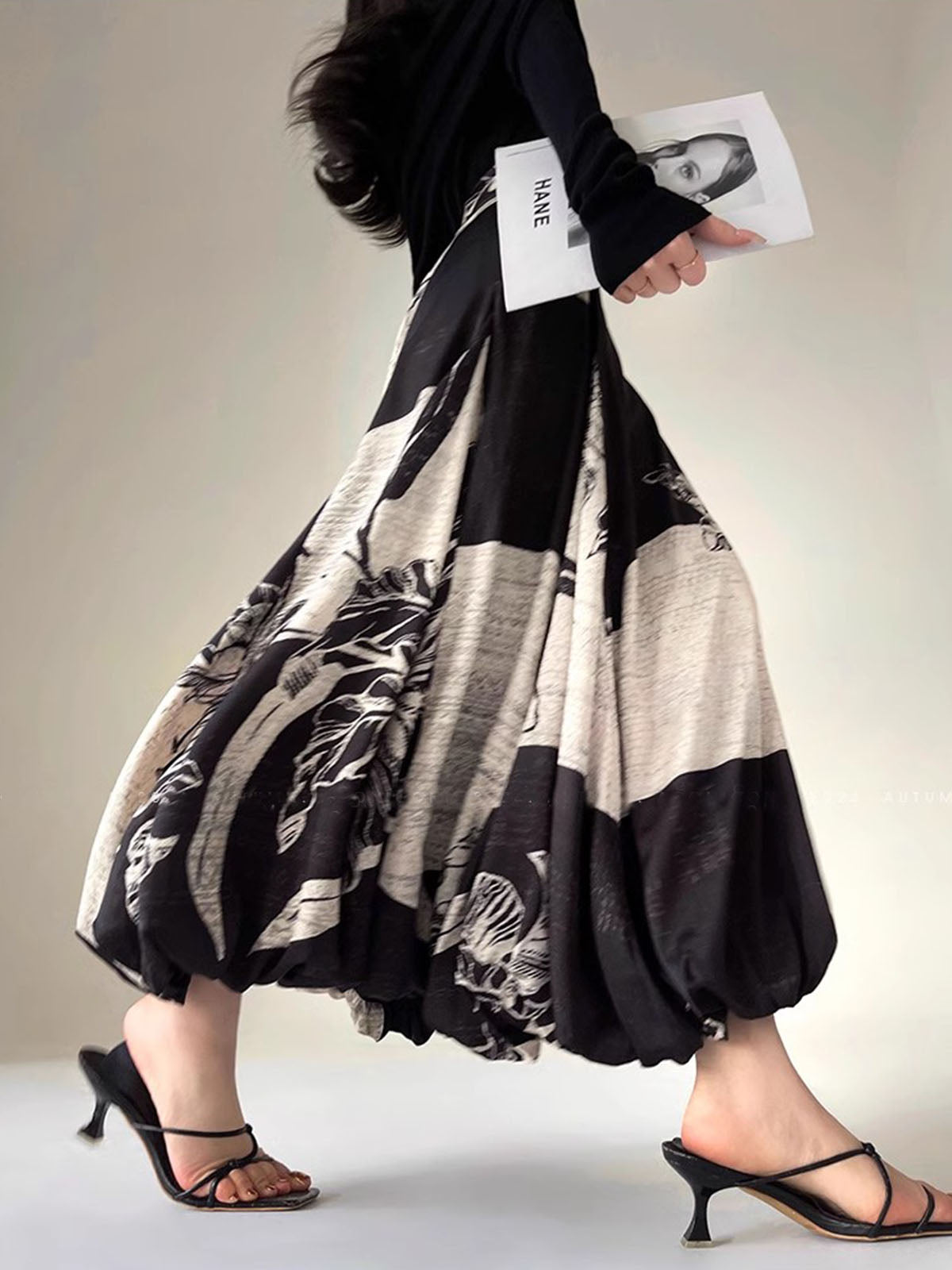 Bud Waist Side-Zipper Midi Skirt-Chicvia