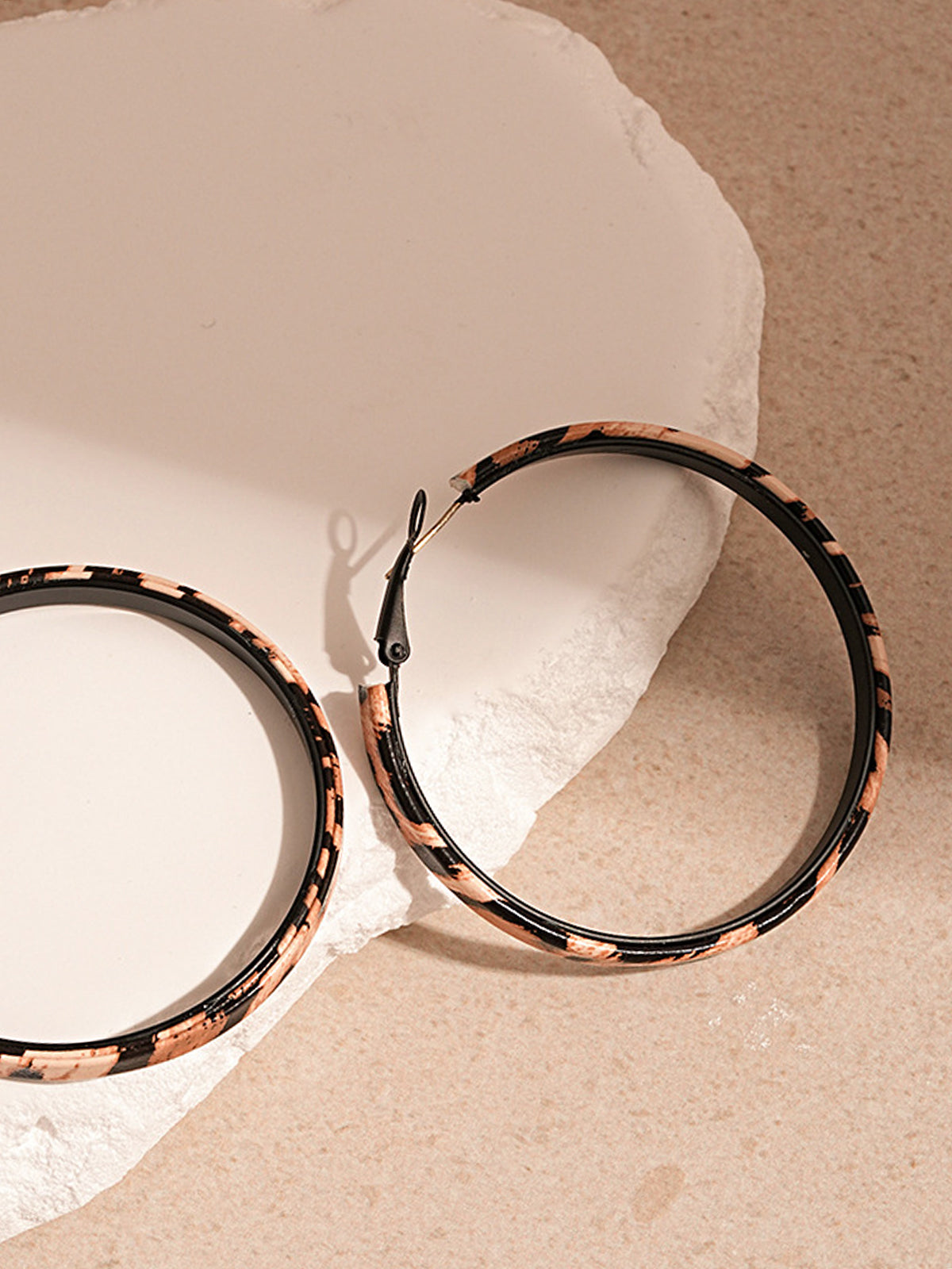 Leopard Printed Hoop Earrings-Chicvia