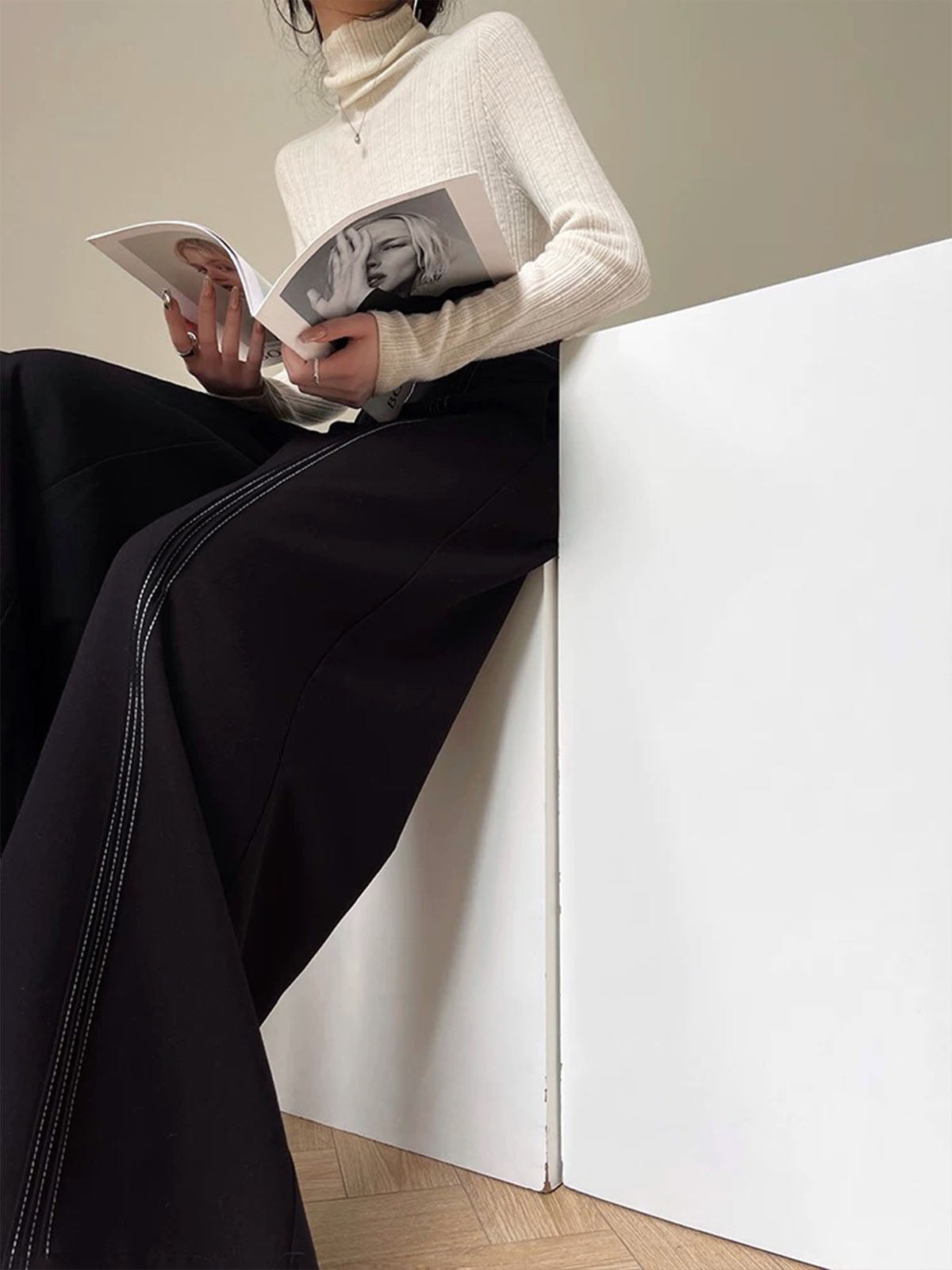 Contrast Bars Wide-Leg Flare Pants-Chicvia