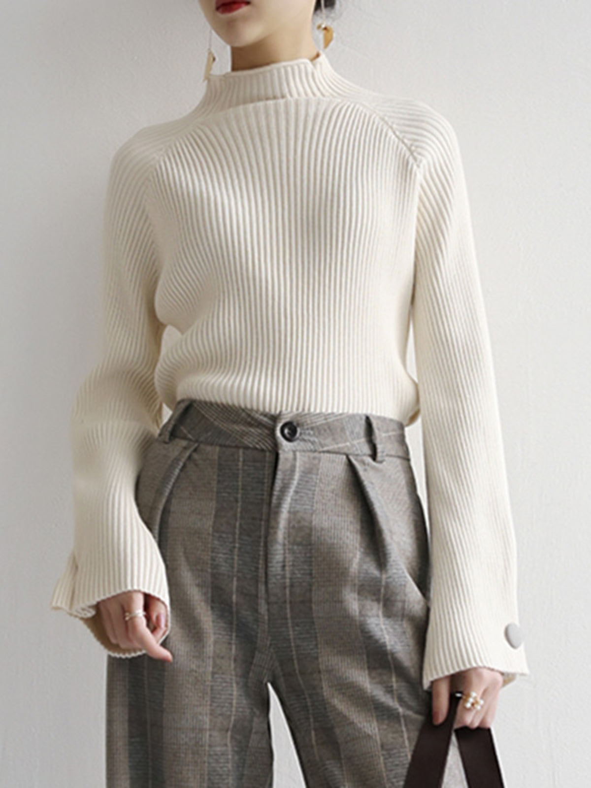 Minimalist Plain Ribbed Sweater-Chicvia