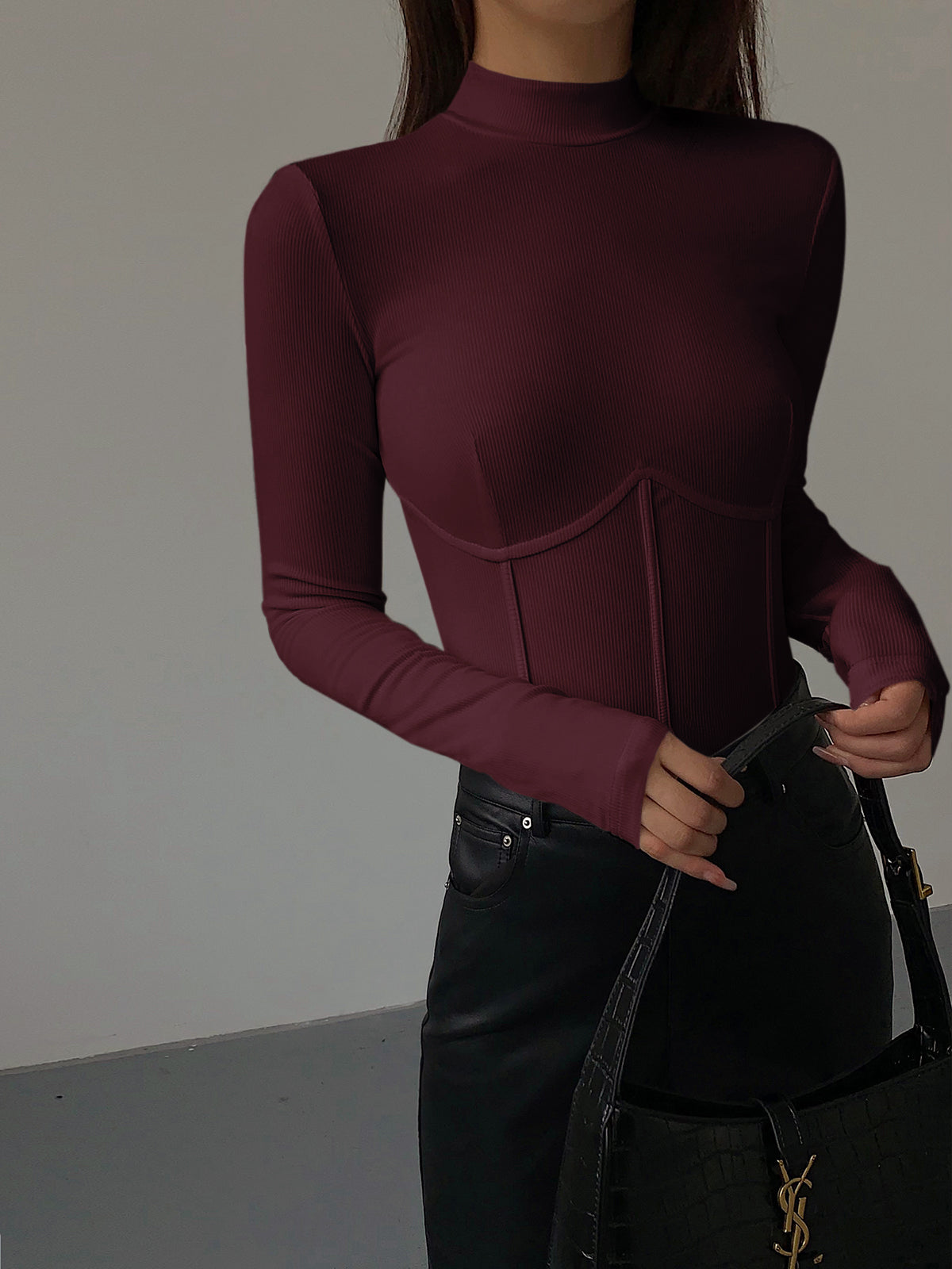 Mock Neck Piping Slim T-Shirt-Chicvia