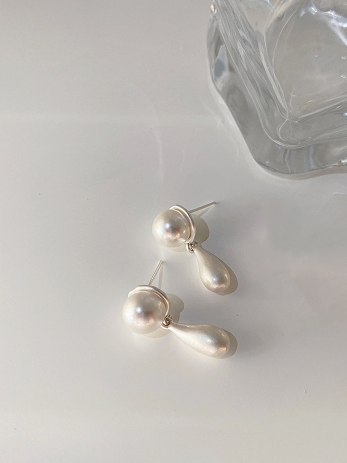 Pearl Water Drop Charm Earrings-Chicvia