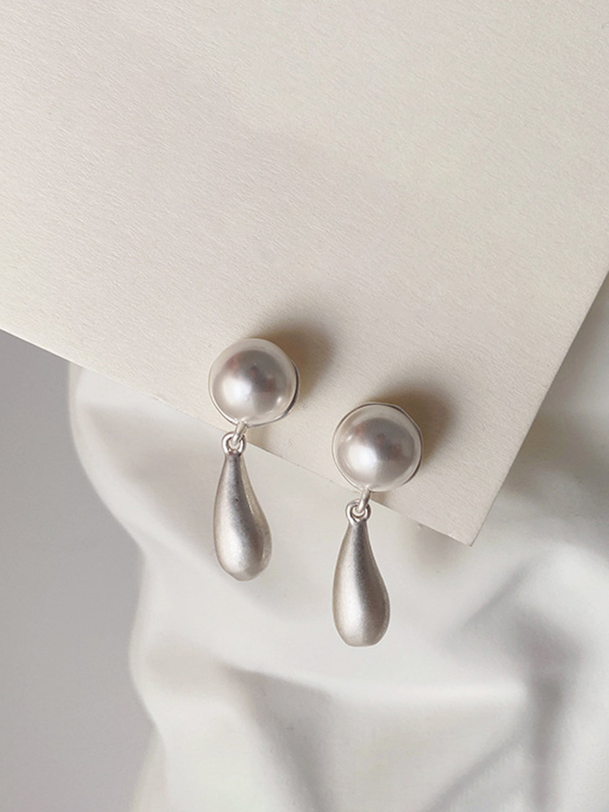 Pearl Water Drop Charm Earrings-Chicvia