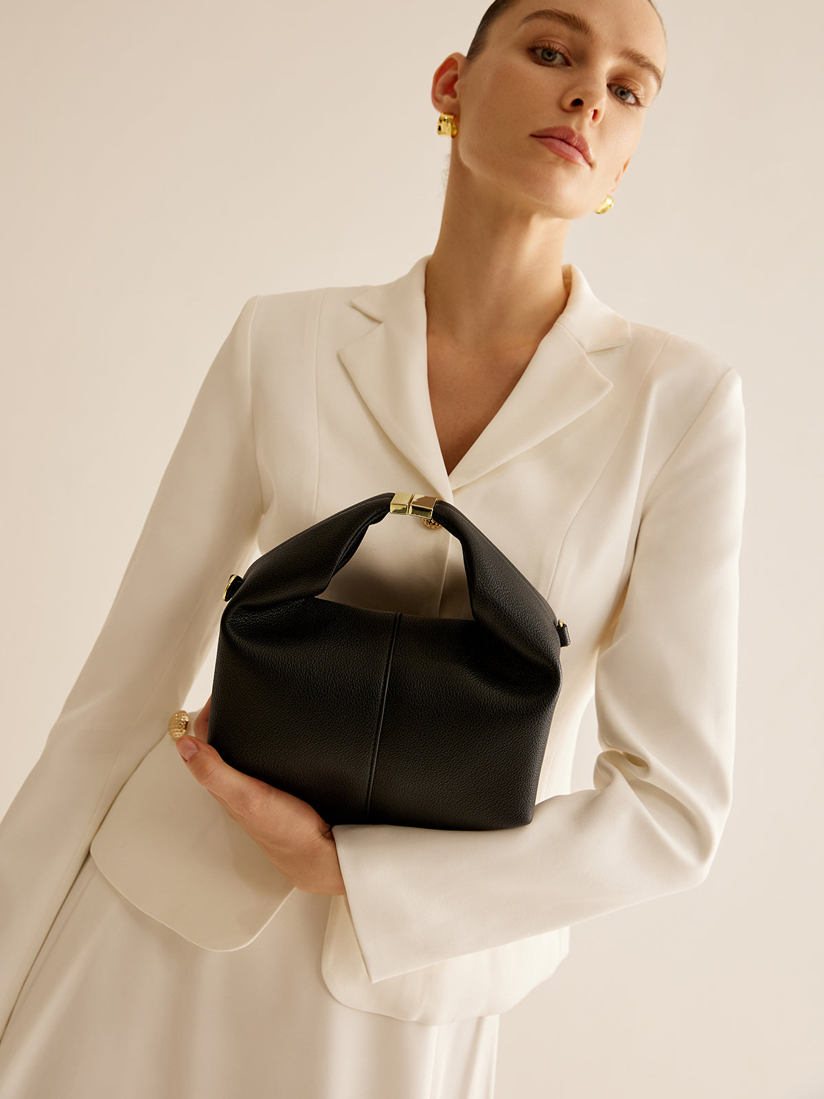 Metal-Detail Top Handle Rounded Bag-Chicvia