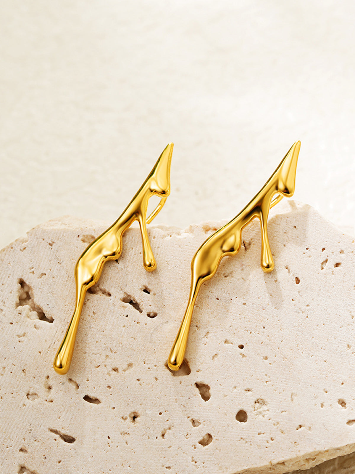 Left Golden Lava Drop Ear Cuff-Chicvia