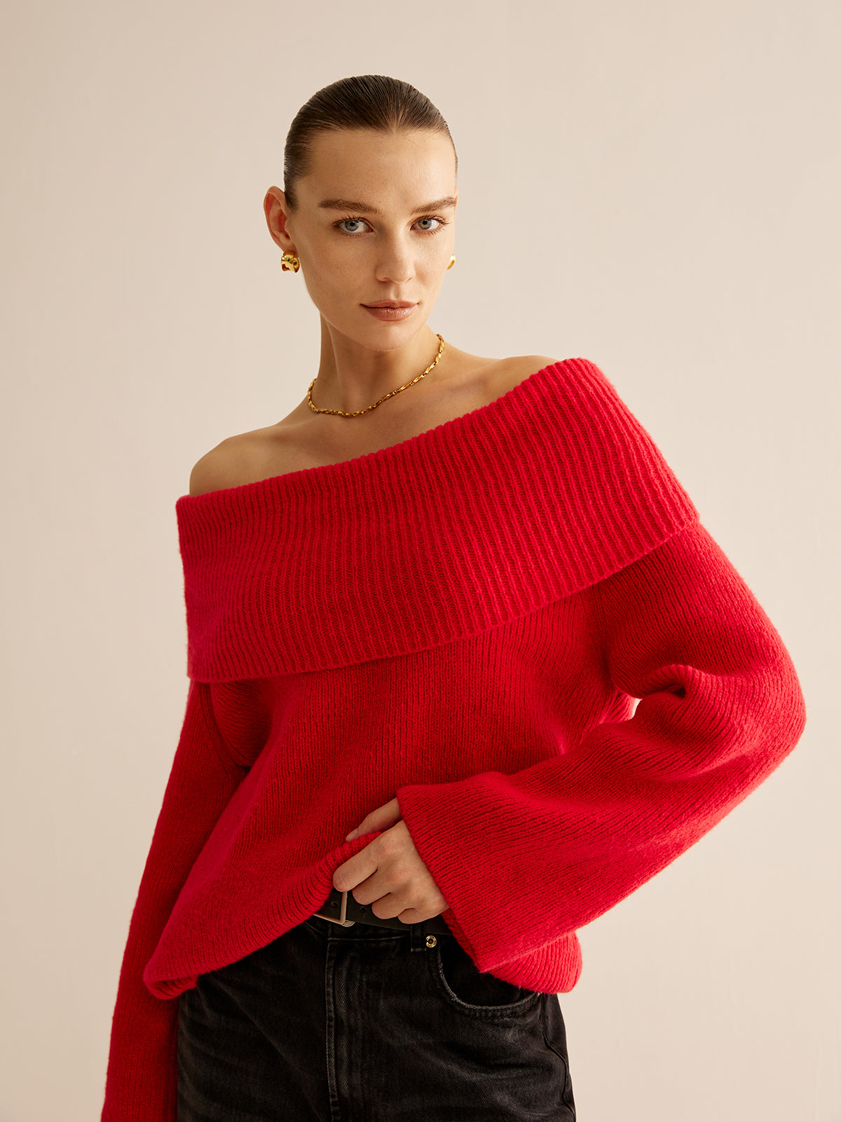 Off-Shoulder Ribbed Sweater-Chicvia