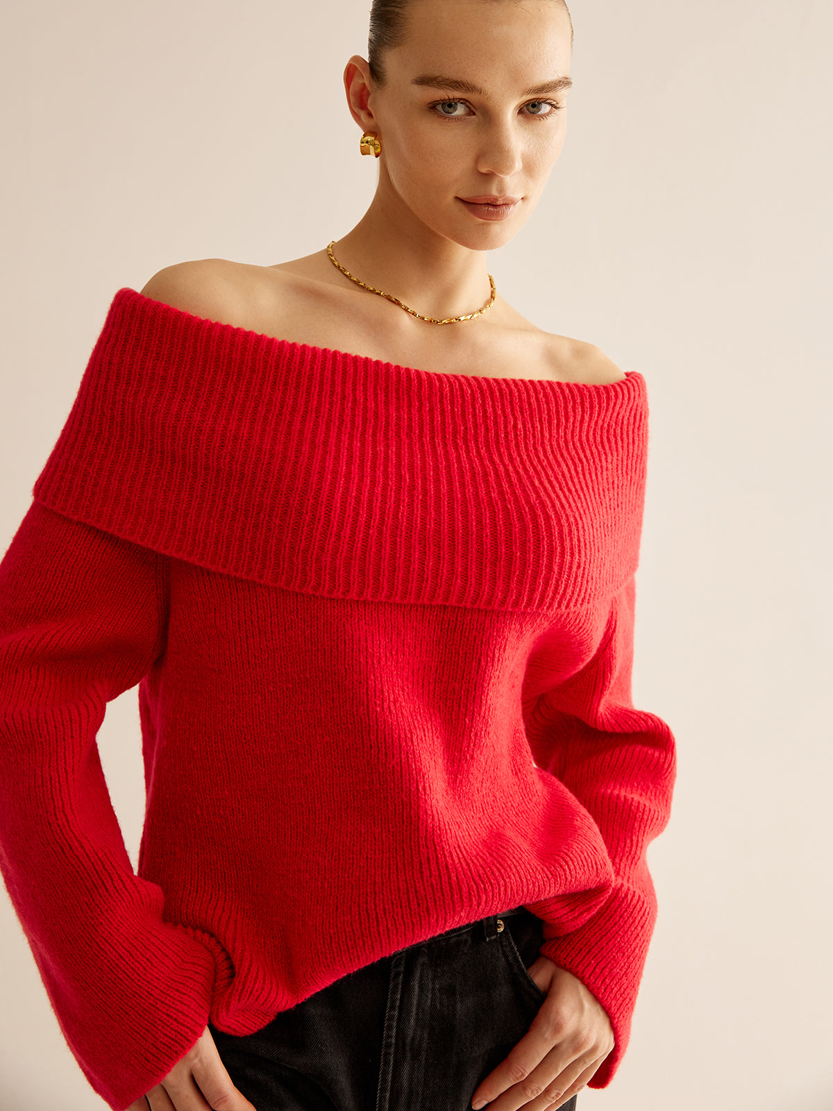 Off-Shoulder Ribbed Sweater-Chicvia