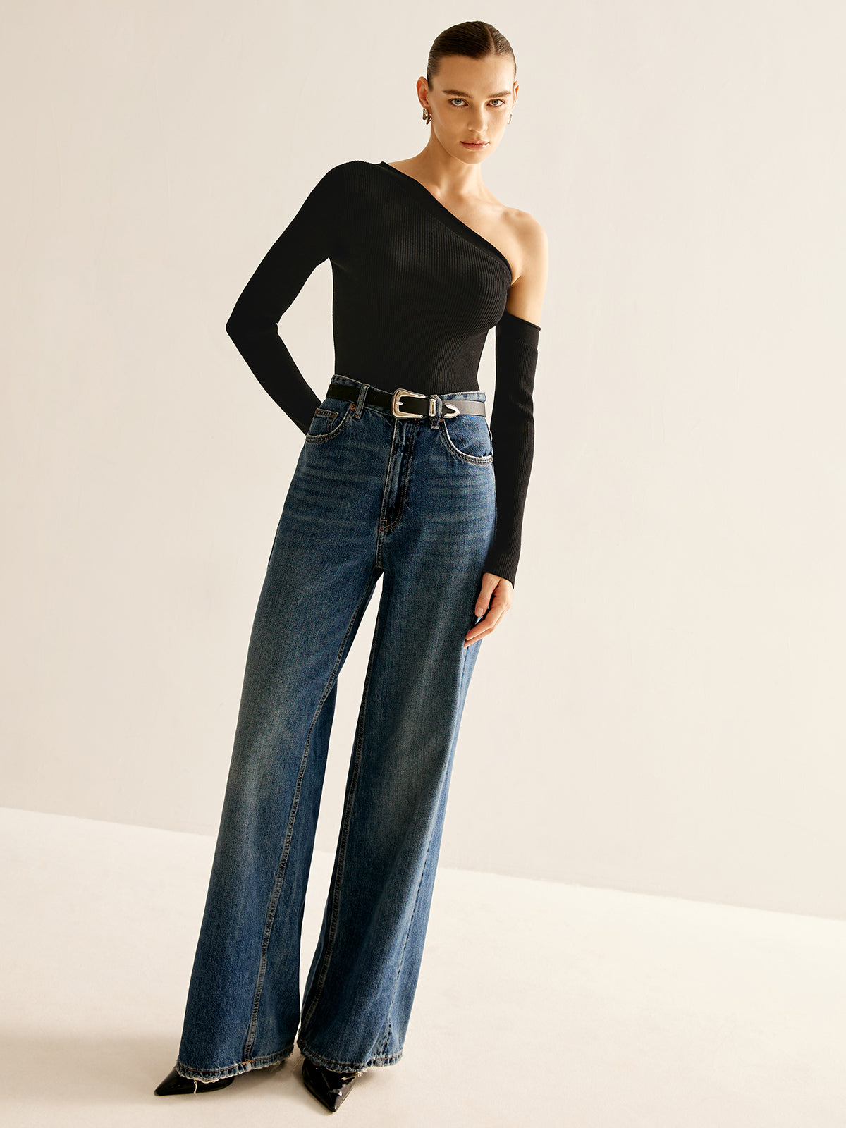 Plain One-Shoulder Knit Top-Chicvia